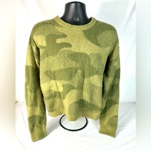 Women’s Lucky Brand Camo Sweater Medium